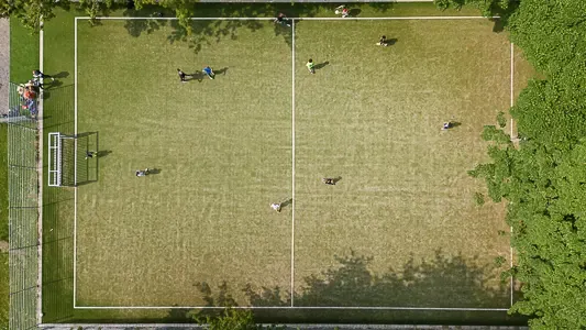 Kunstrasen Bolzplatz in der Stegerwaldsiedlung Köln
