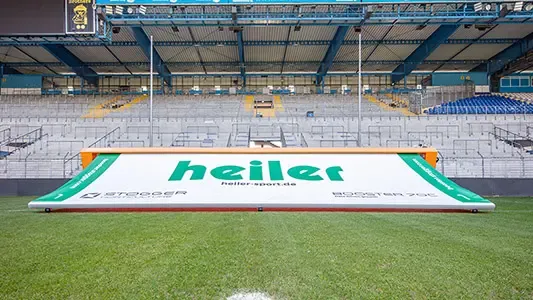 Rasenbeleuchtung Fußball Rasen