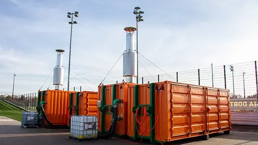 Mobile Heizanlage auf Trainingsgelände