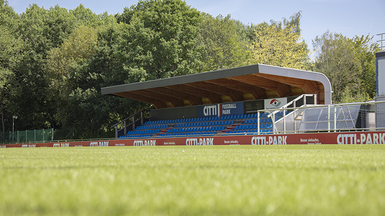 Hybridrasen Kiel im CITTI FUSSBALL PARK